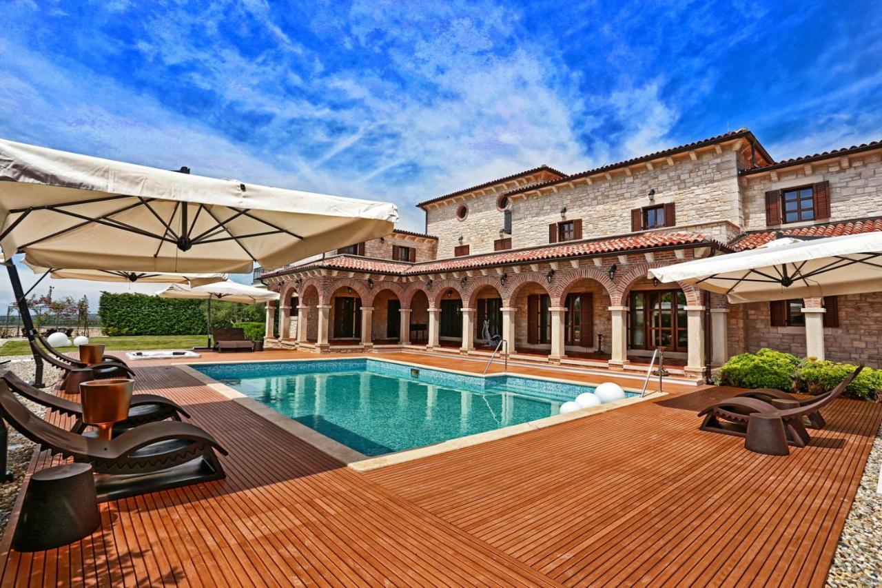 Villa Carolus-Luxurious Istrian Villa Barat  Extérieur photo