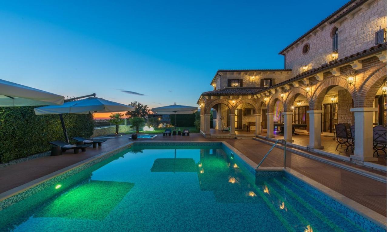 Villa Carolus-Luxurious Istrian Villa Barat  Extérieur photo
