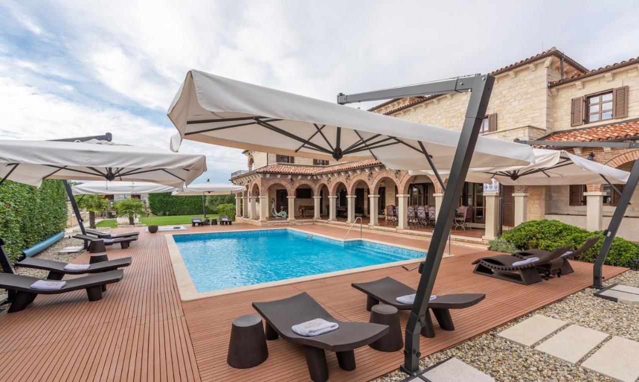 Villa Carolus-Luxurious Istrian Villa Barat  Extérieur photo