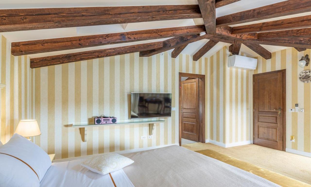 Villa Carolus-Luxurious Istrian Villa Barat  Extérieur photo